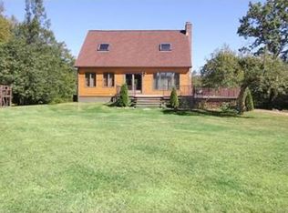 723 Woodland Way, Russell, MA 01071