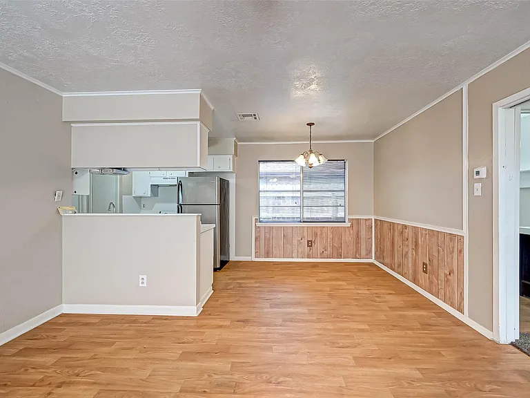 4739 Parkland St — Photo 13