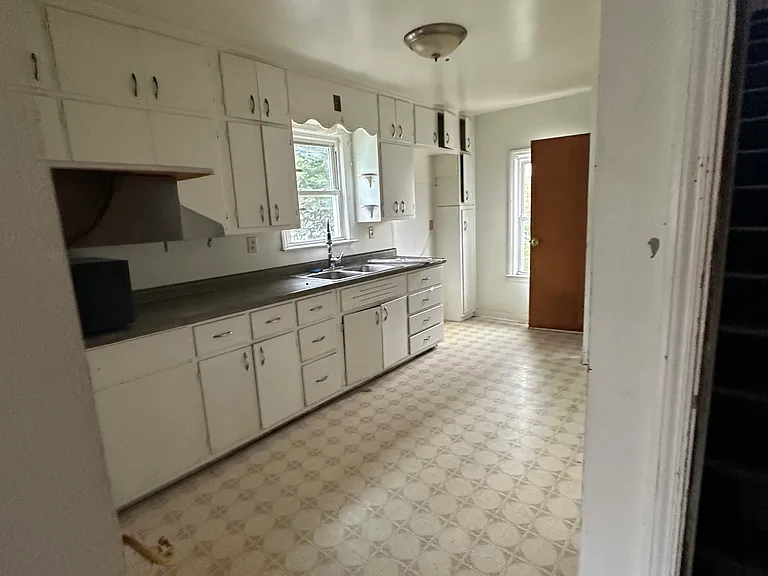 2915 Prast Blvd — Photo 9