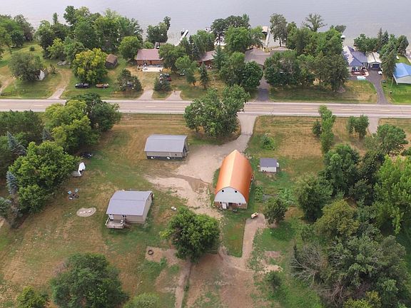 2nd image of 38151 County Highway 35