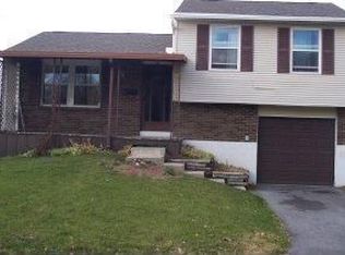 104 Lexington Farm Rd, Englewood, OH 45322