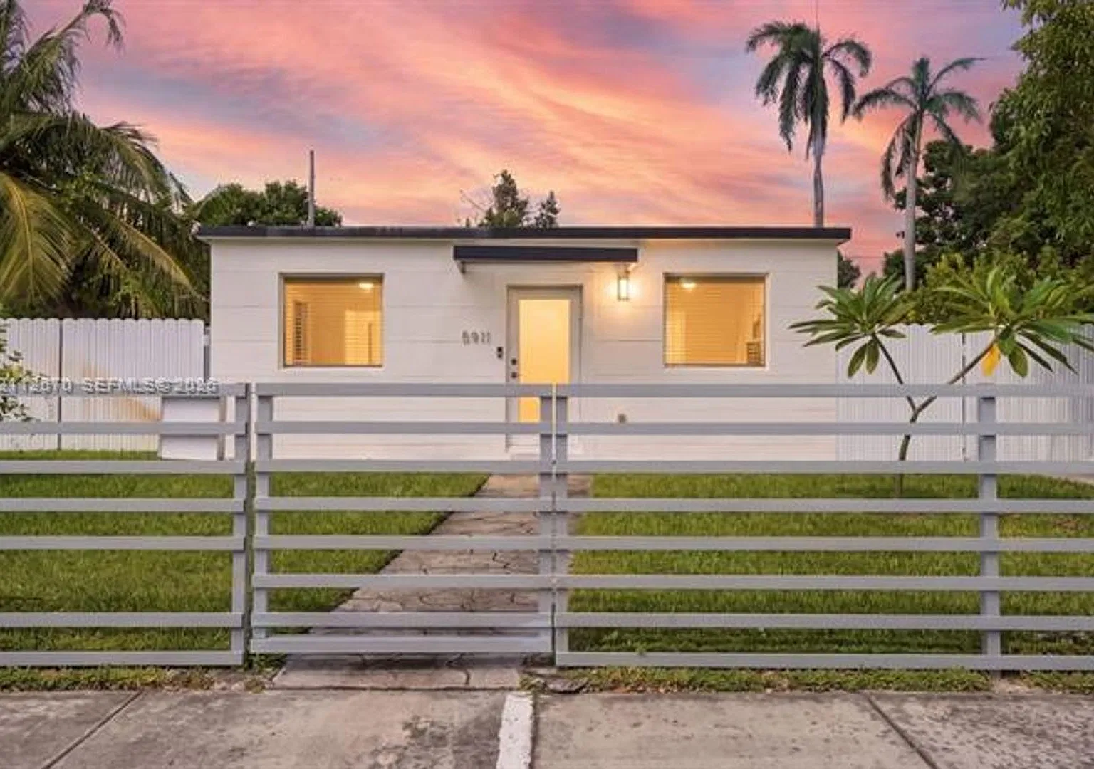 5911 SW 62nd Ter # 0, South Miami, FL 33143 — Photo 2
