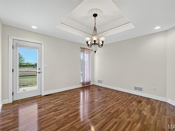 3rd image of 25350 Hideaway Ln