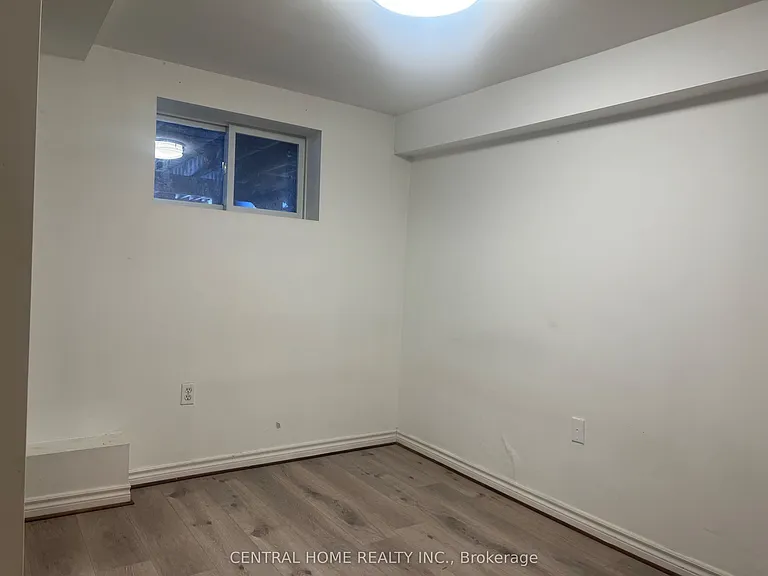 20 Goulding Ave #BASEMENT — Photo 4