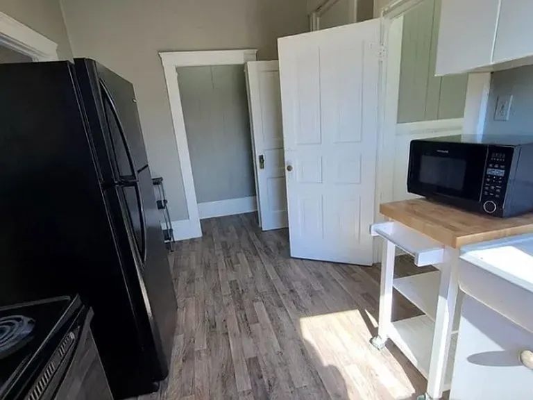 220 South Street — Photo 5