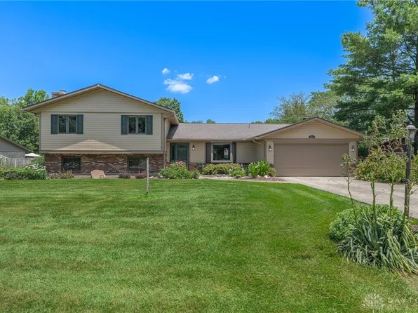 8920 Olde Farm Ln, Dayton, OH 45458