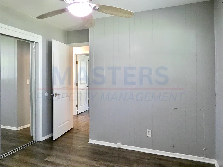 827 Wall St — Photo 8