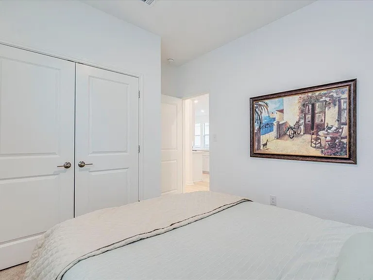 802 Papaya Dr — Photo 17