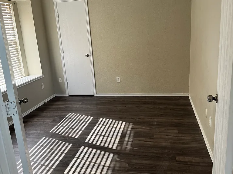 6911 Misty Meadow Ln — Photo 13