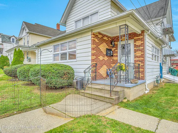 412 Academy St, Peckville, PA 18452