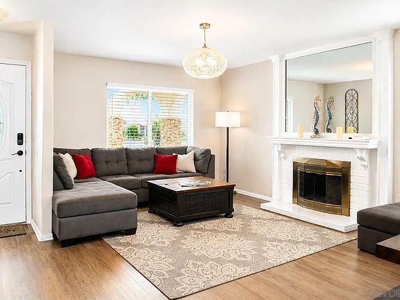 3rd image of 1021 Hazen Dr