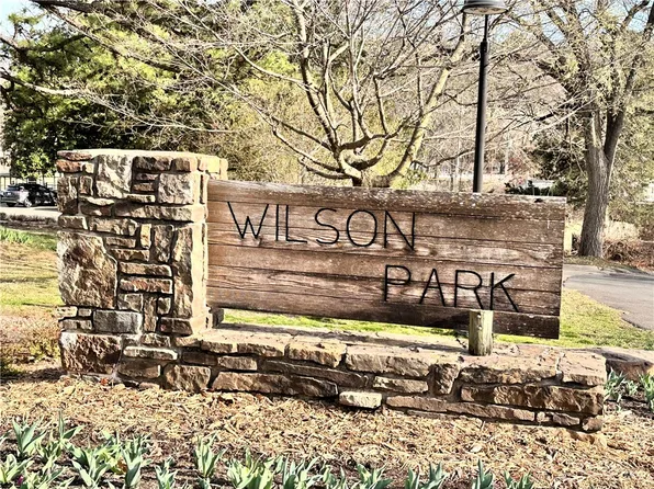 632 N Park Ave, Fayetteville, AR 72701