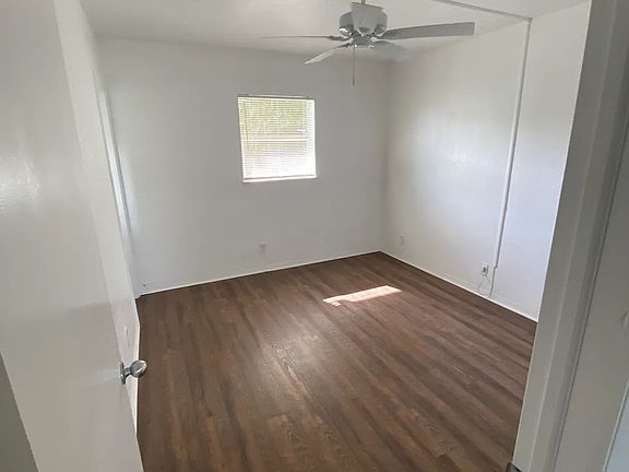 4th image of 110 NE 35th Ct APT 1