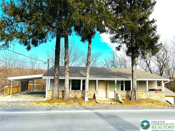 5495 2nd St, Whitehall, PA 18052