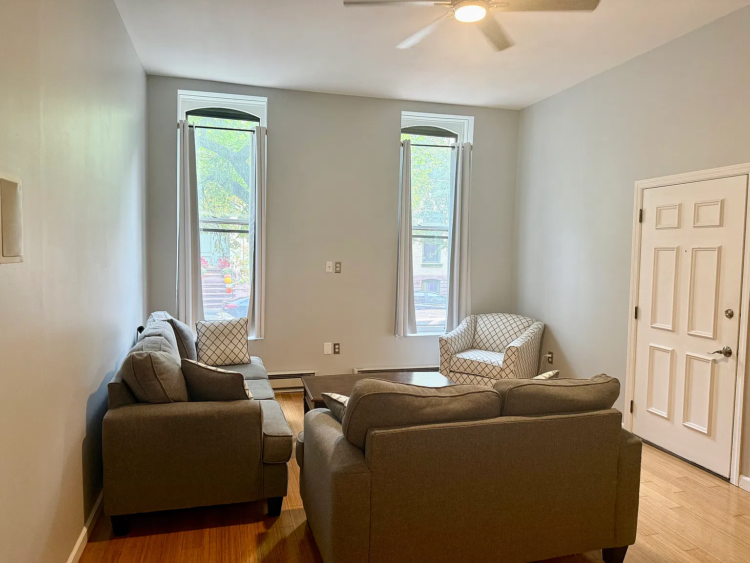 2 bed, 800 sqft, $1,750 — Photo 4