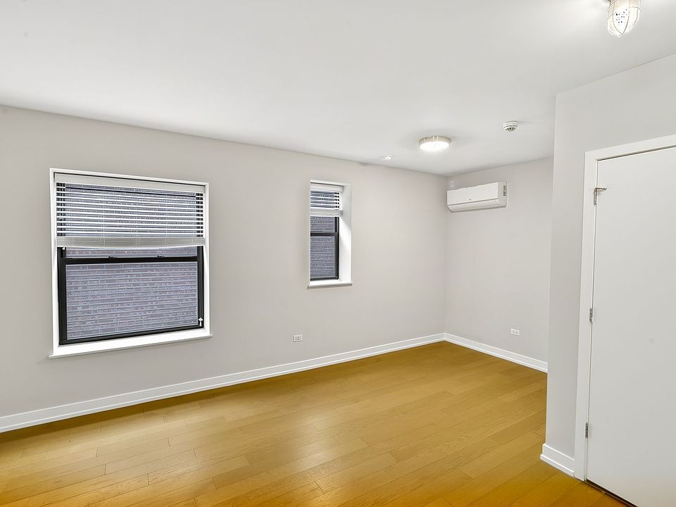 1st image of 6019 N Winthrop Ave #309