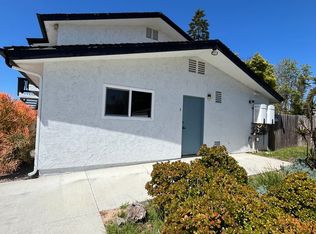 951 N Vulcan Ave #I, Encinitas, CA 92024