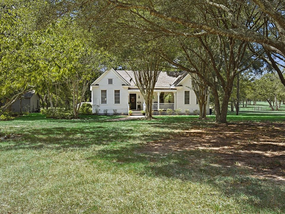 1st image of 25619 Kickapoo Rd