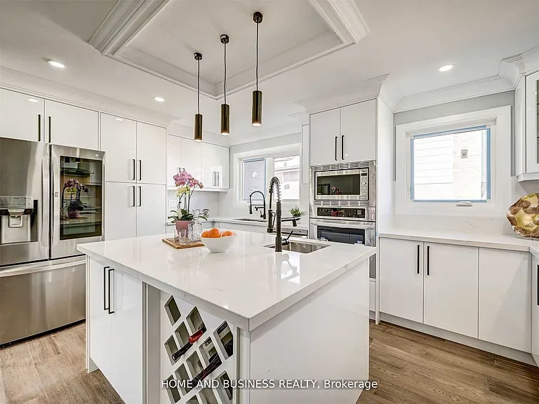 470 Louis Dr — Photo 7