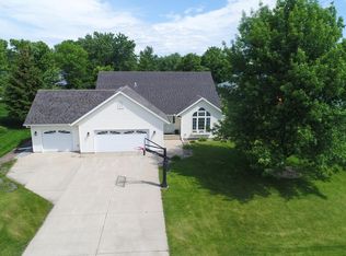 1101 Lochmist Ln NW, Alexandria, MN 56308