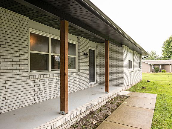 3rd image of 1324 E Lindon Street