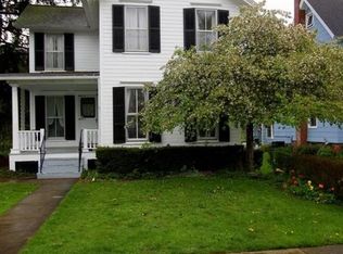 143 Washington St, Palmyra, NY 14522