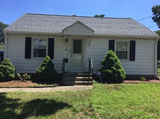 305 El Paso St, Springfield, MA 01104