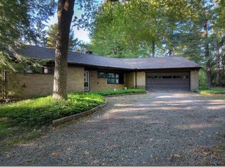 33650 Jackson Rd, Moreland Hills, OH 44022