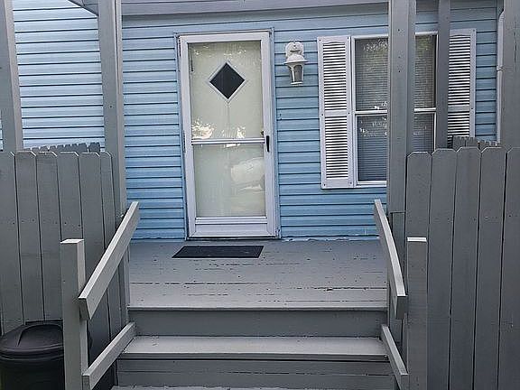 Side Door w/porch