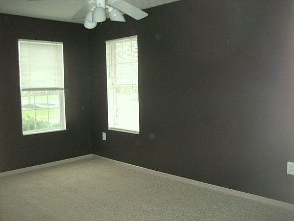 5th image of 624 Hampton Woods Dr