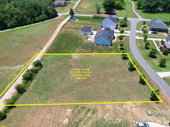 3 Old Village Dr #3, Maiden, NC 28650