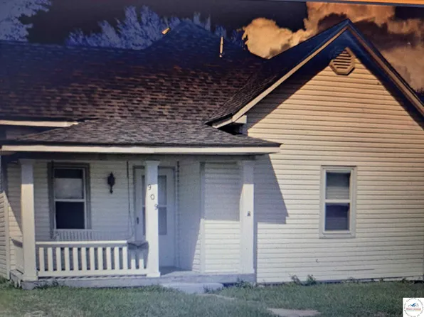 909 E 15th St, Sedalia, MO 65301