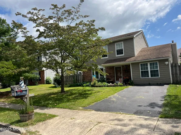 22 Mizzen Drive, Barnegat, NJ 08005