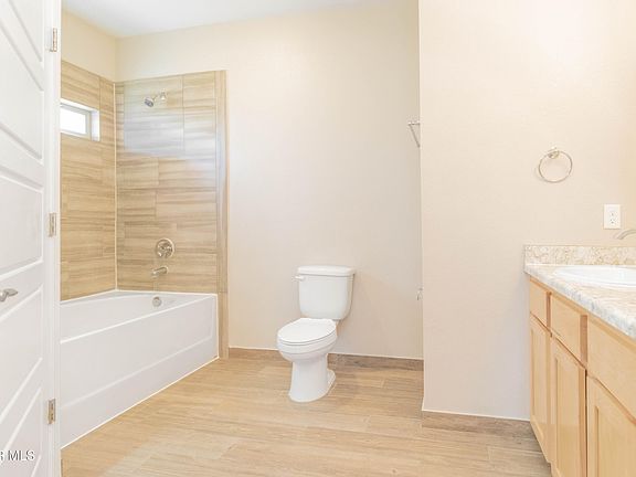 4th image of 14993 Eddie Mullens Ct Unit B