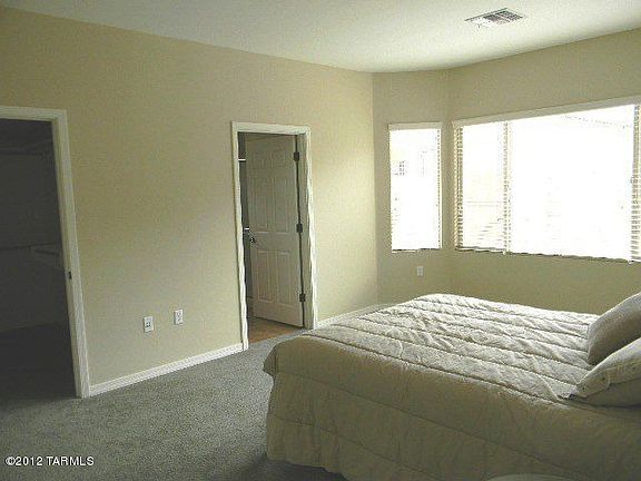 5th image of 203 W Moncayo