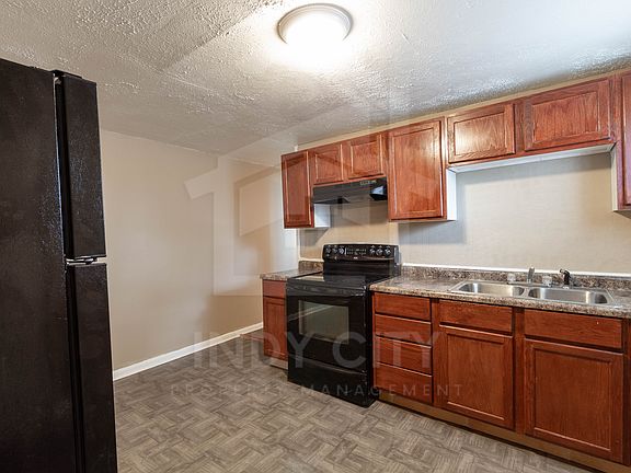 2nd image of 2531 N Tacoma Ave