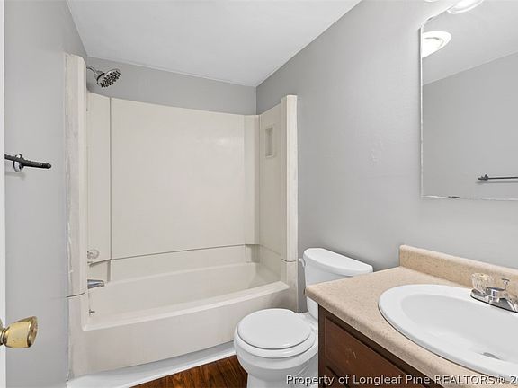 5th image of 312 Bitterroot Ct