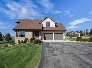 N1841 Manley Rd, Hortonville, WI 54944