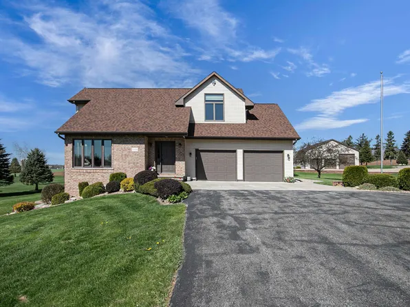 N1841 Manley Rd, Hortonville, WI 54944