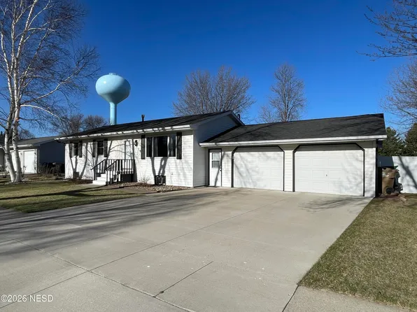 1119 20th St NE, Watertown, SD 57201