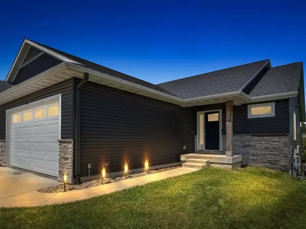 1302 Legend Dr, Tiffin, IA 52340
