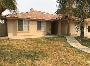 19380 Oakview Ln, Lake Elsinore, CA 92530