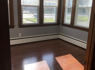 122 Raymond Rd FLOOR 1, West Hartford, CT 06107