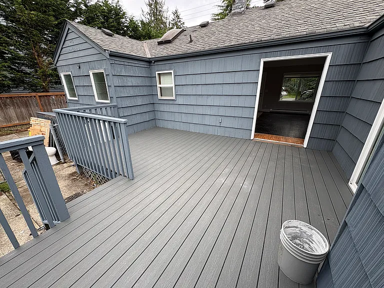 Phinney Ave N — Photo 3