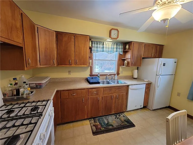 302 South Drive — Photo 3