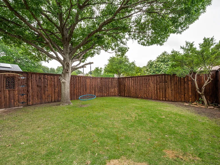 8181 Willow Creek Dr — Photo 24