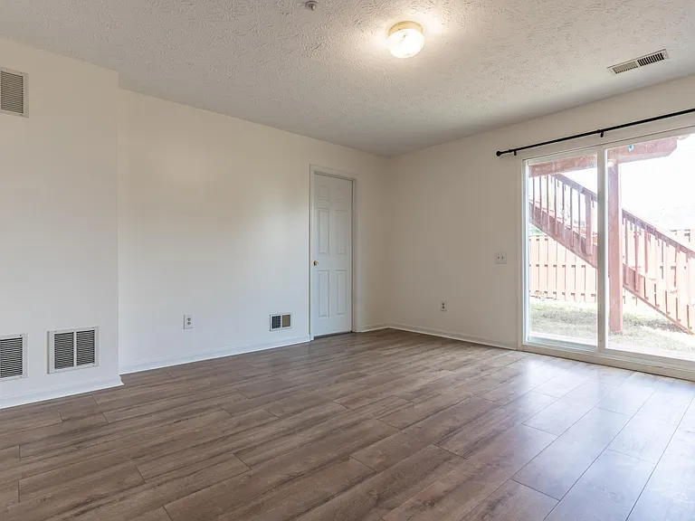 5601 Ashburn Ter — Photo 30