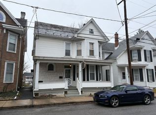 120 W 2nd St, Waynesboro, PA 17268