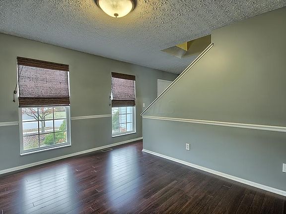 3rd image of 5797 Dena Dr