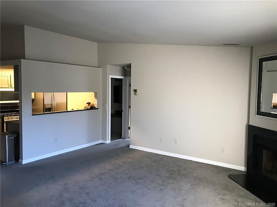 1st image of 25 Little Oak Ln #25